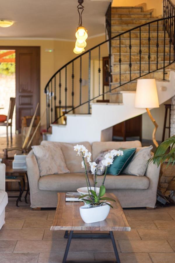 Dendrilia Villa & Suite By Rodostamo Collection كاسيوبي المظهر الخارجي الصورة
